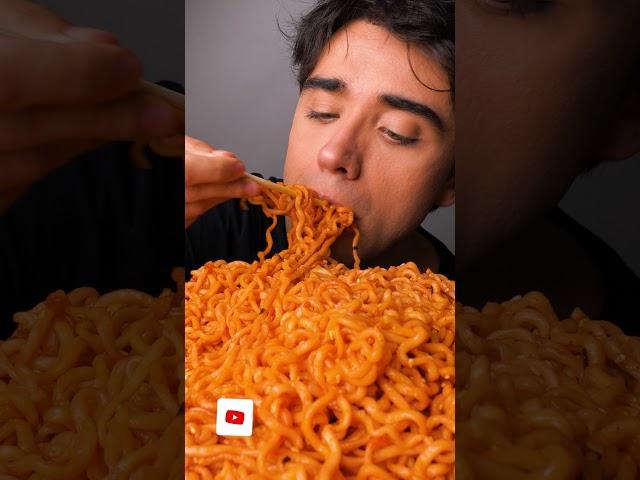 2x Spicy Samyang Fire Noodles Challenge 