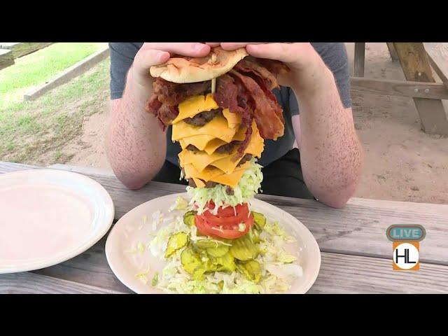 Can you finish the Mega Mel Burger?! |HOUSTON LIFE | KPRC 2