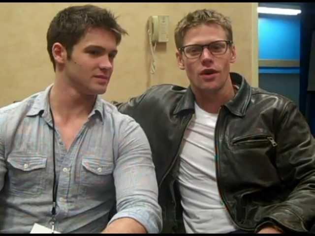 Zach Roerig & Steven McQueen.- The Vampire Diaries - EYECON Interview