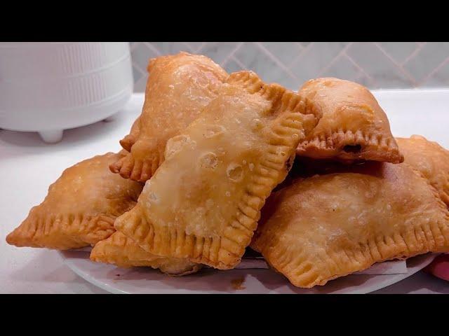 Fried chicken pie / Empanadas