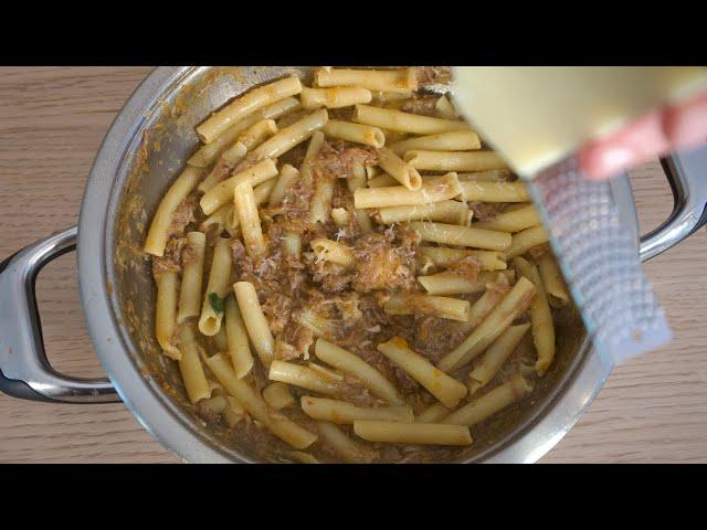 PASTA ALLA GENOVESE: ricetta originale di Napoli con gli ziti spezzati