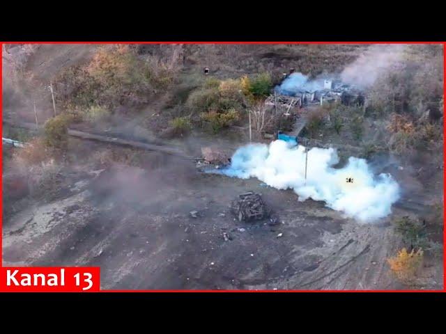 Ukrainian army uses smoke to trap Russian tanks, destroying them in a short time