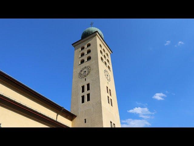 Lana (Südtirol/BZ-I) das Vollgeläute der Kirche zum hl.Kreuz (Turmaufnahme)