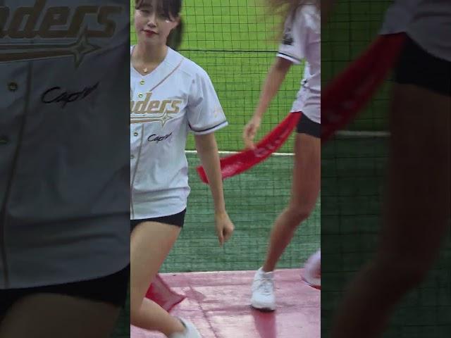 김도아 치어리더 #깨어 #트리플에스 #triples #김도아치어리더