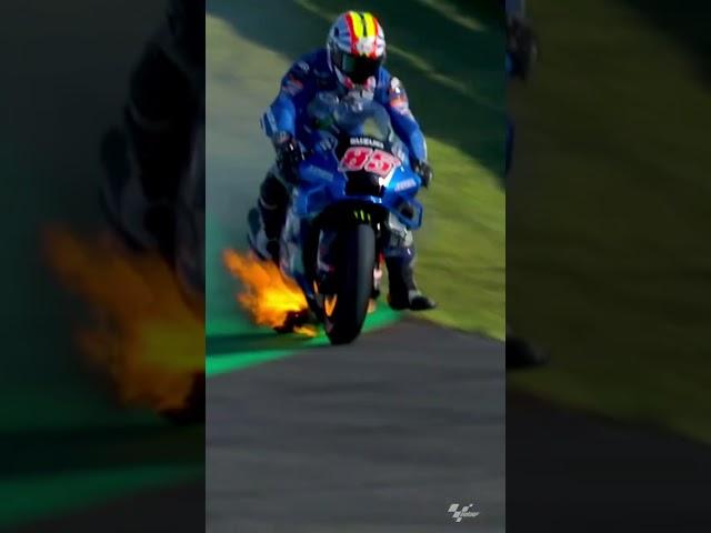 Tsuda’s GSX-RR’s gone into a fireball!  | 2022 #JapaneseGP