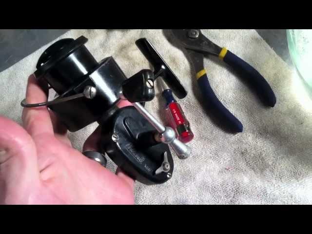 How To Restore / Clean A Spinning Reel ... Easy and Cheap! Fixes Most Older Reels!