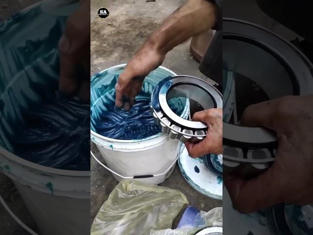 How to use defferent color grease ?