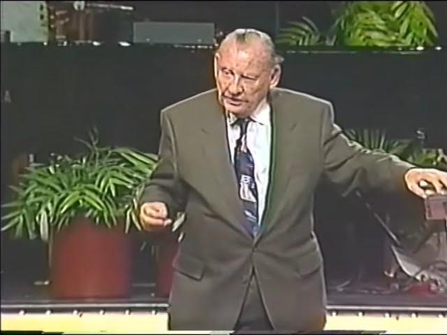 Dr. Lester Sumrall - Pioneers of the Faith