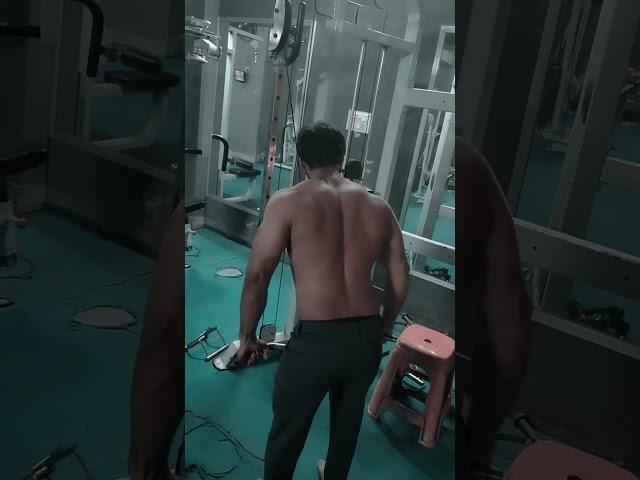 Stiff arms pullover #workout #freak #jaunpur #fitox #back