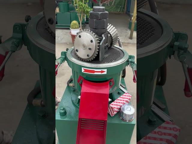 Inclined Rollers for Feed Pellet Machine Efficiency