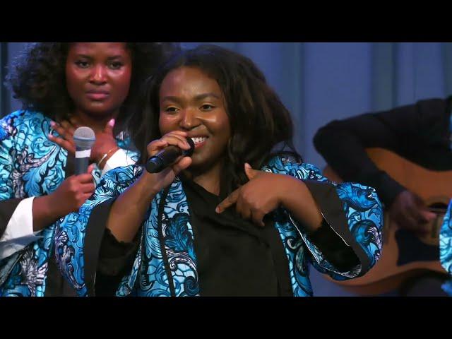 KASHINDI BAKKEN EMMANUEL GOD WITH US | LIVE SALEMKIRKEN