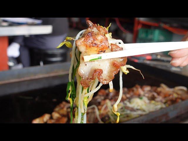 돼지부속 무한리필 8000원?! 플러스 소주 1병 무료!, 성남 모란시장 돼지부속 l Amazing roast pork intestines l korean street food