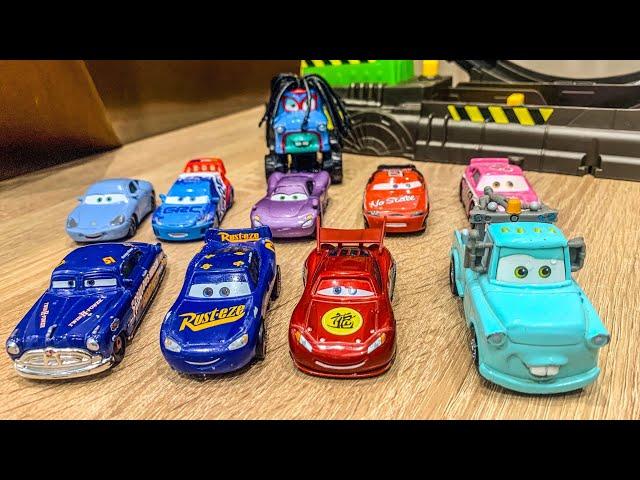 Looking for Disney Pixar Cars On the Rocky Road : Lightning McQueen, Mater, Dinoco McQueen, Mack