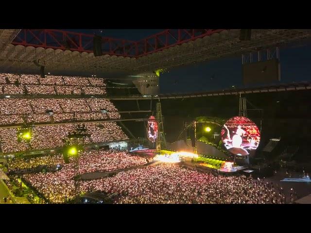 Coldplay - Yellow - live in Milan - San Siro Stadium - 26/06/2023