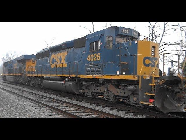 CSX Freight Train Q438 With An EMD SD40-3 Locomotive