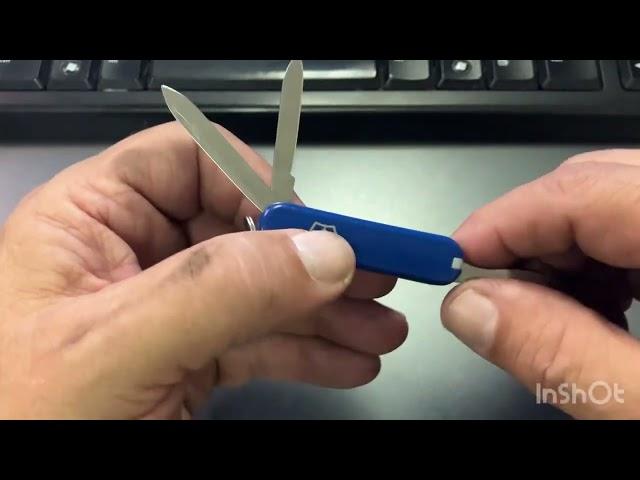 Victorinox Rover - SAK Saturday