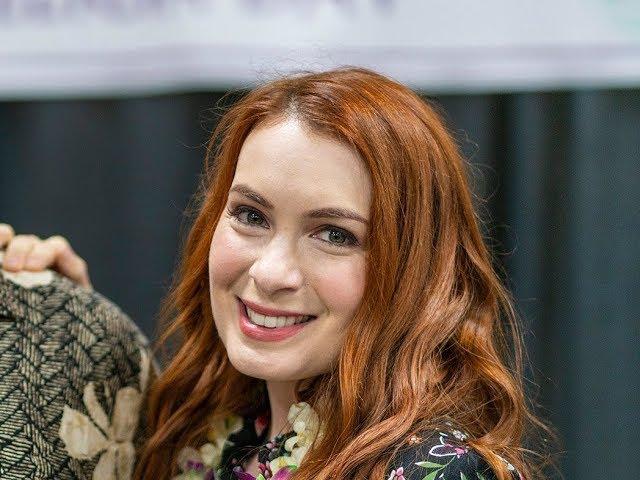 Felicia Day VR - Comic Con Honolulu 2018 (Fades to Color)