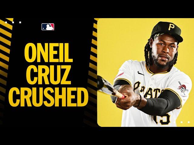 Oneil Cruz SLUGS a LONG home run for the Pirates in Spring Training!