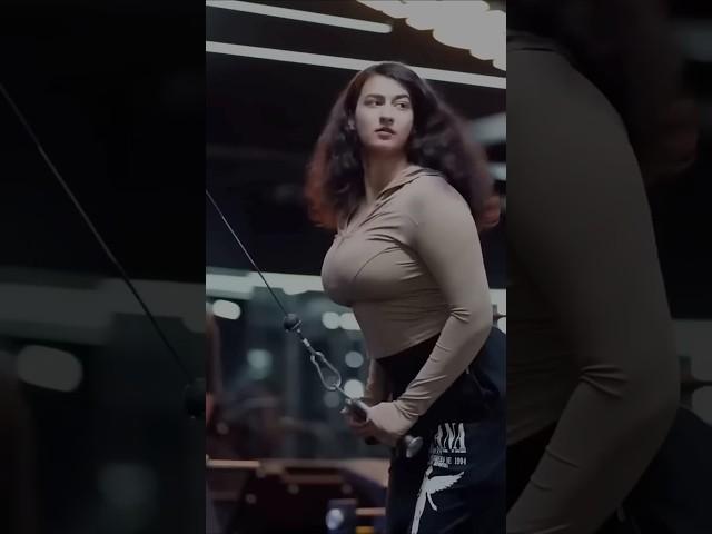 O meri jaan#trendingshorts #viralshort #gymgirl #views #motivation #gym#merijaan