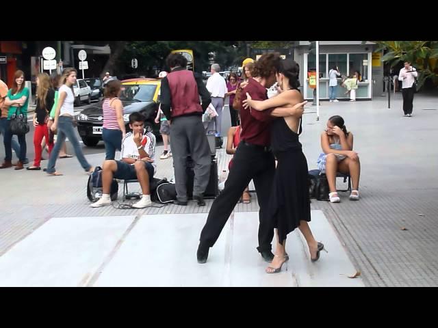 Street tango Buenos Aires