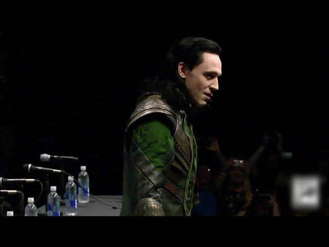 Loki Surprises Fans (2013)