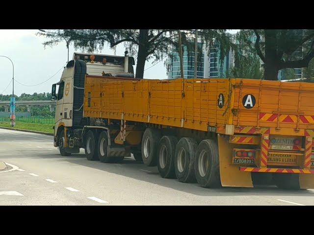 KUMPULAN LORY VOLVO TRUCK PANJANG PALING POPULER DI MALAYSIA