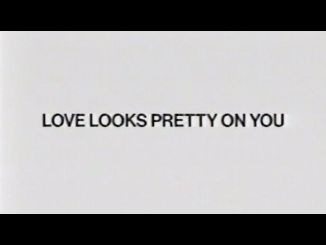 Nessa Barrett - LOVE LOOKS PRETTY ON YOU  (official lyric video)