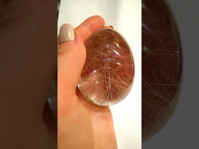 Кварц волосатик природный камень,ручная огранка.Вес 1100 Ct #stone #shorts #sunsvet #nature #magic