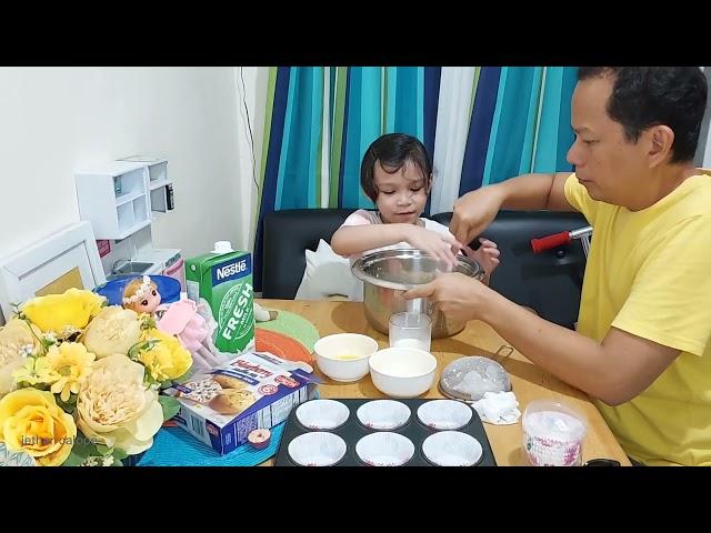 Blueberry Muffin :  Baking With Skye