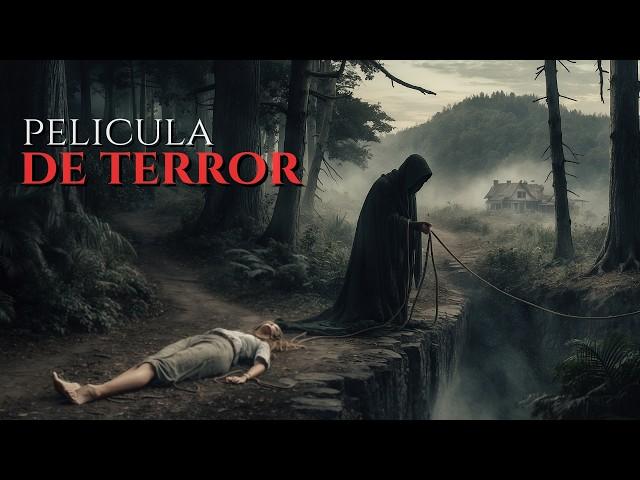 Una TERRIBLE y mortífera LEYENDA forestal que acaba con la vida de los transeúntes | Película TERROR