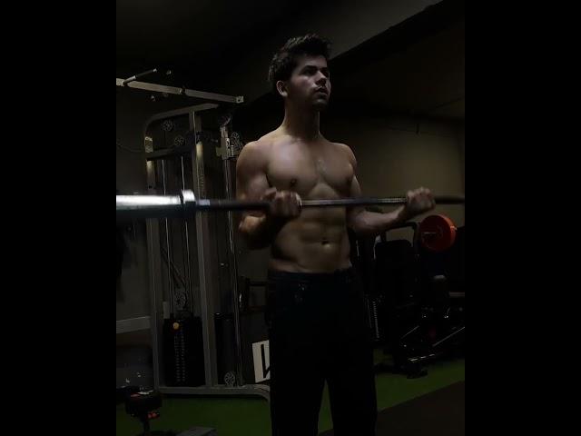 Siddharth Nigam aladdin gym work #sidakhi #sidakhi#akhinigam #siddharthnigam #love