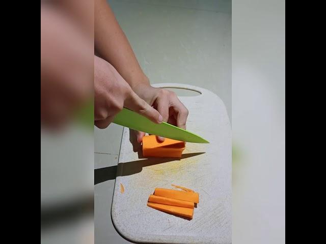 Different cuts of carrots
