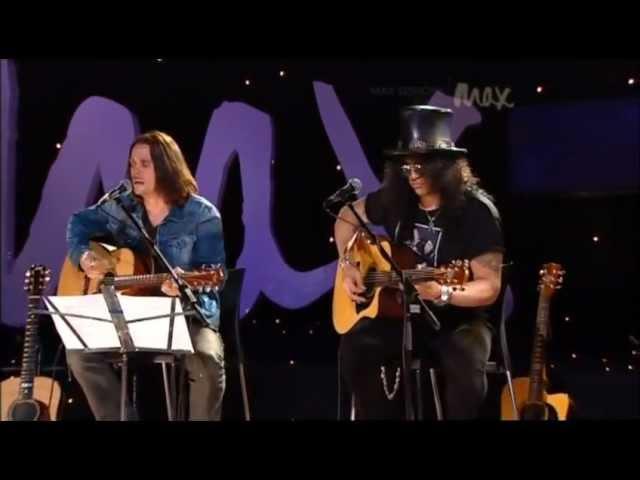 Fall to Pieces - Slash & Myles Kennedy - Rare Acoustic - MAX Sessions 2010 - Best Quality 480p