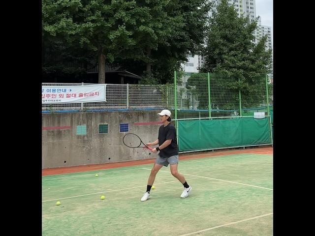 발리는 익숙하지 않지만 차근차근 한단계씩 성장중 #tennis #부산테니스레슨 #여름테니스 #tennislife #왼손잡이테니스 #sports #발리레슨#테니스발리