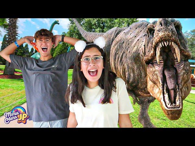 Maria Clara and JP in trouble at Dinosaur Park