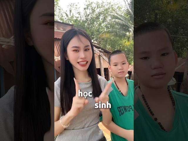Ai học sinh giỏi dơ tay nào? | Ngọc Thu Hằng | Ngọc Thu Hằng Official