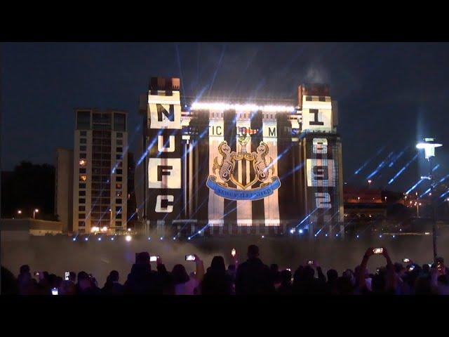 The full show of Sela's breathtaking show for Newcastle fans on the Baltic