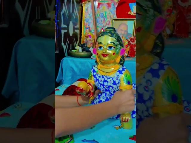 Lalla lalla lori nind ho gayi chori #ma yasoda ka lala # #thakur ji # #bihari ji # #video # #song #