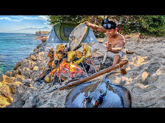 CAMP 3 HARI 2 MALAM BERBURU & BAKAR MONSTER LAUT DI PANTAI SURGA | Spearfishing Indonesia