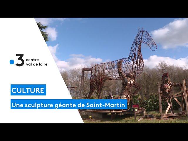 Une sculpture géante de Saint-martin au château de Jallanges, un record mondial