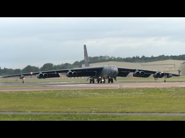 B52 bombers stay in England after RIAT: See one take off and return to base  