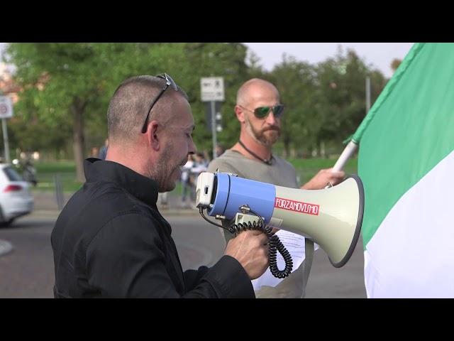 FN Vicenza leader del MIS Gianluca Deghenghi alla manifestazione del  30 09 17