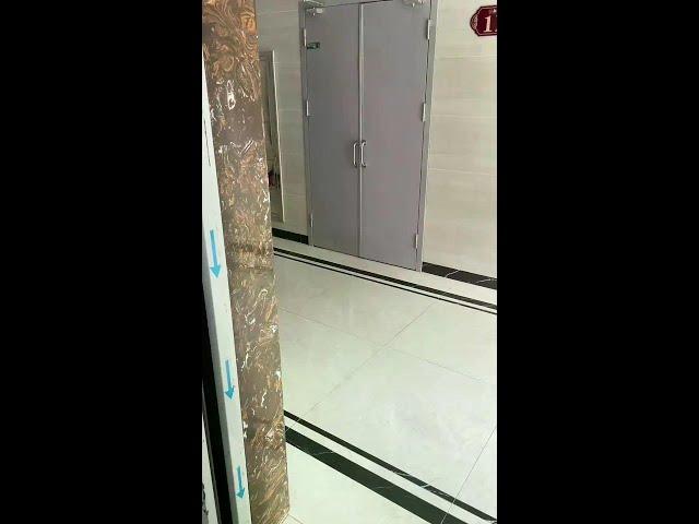The awkward moment of taking the elevator was just my misunderstanding in the end!