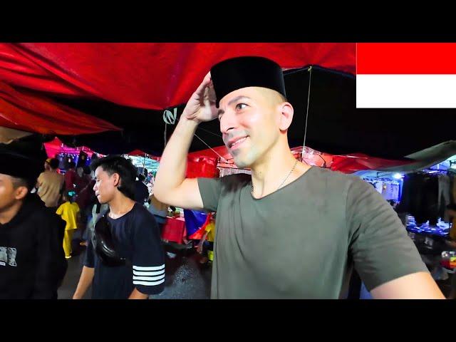 *SHOCKED* in SURABAYA Insane night market   (HUGE!)