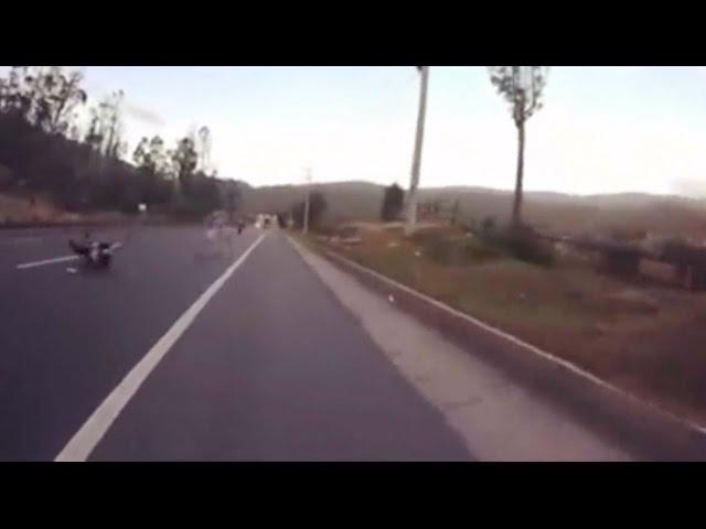 Horrible Crash trying to ride like Chris Froome!