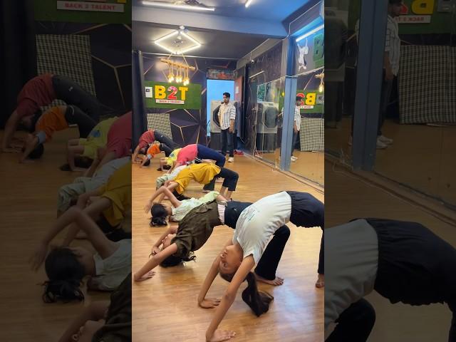 Back to talent dance academy | #jhansidance #dance #ytshorts #back2talent #explore #viral #b2t
