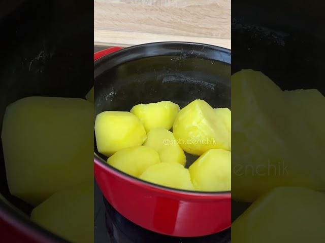 Как приготовить идеальное пюре без комочков #пюре #картофельноепюре
