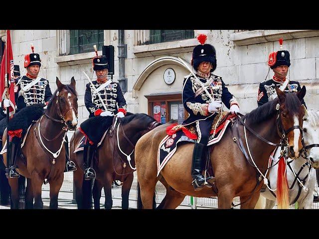 Ultra-Rare Sighting of Special Horse Guards seen in central London 