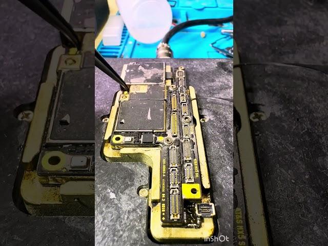 Apple iphone motherboard separation #cellphonerepair #smartphone #repair #iphone