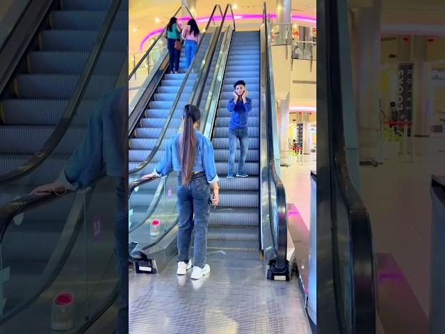 slap prank on Escalator #shorts #shortsfeed #funny #funnyprank #prankinindia #escalatorprankinindia